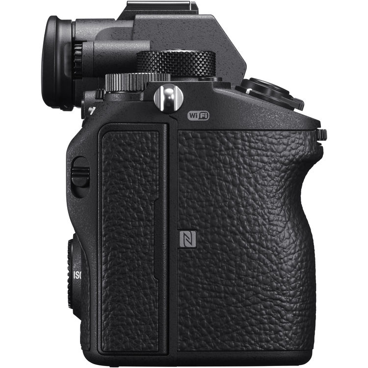 Фотоаппарат Sony Alpha A7R III Body с 35-миллиметровой полнокадровой матрицей, черный ILCE7RM3AB.CEC - фото 3