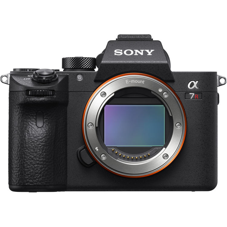 Фотоаппарат Sony Alpha A7R III Body с 35-миллиметровой полнокадровой матрицей, черный